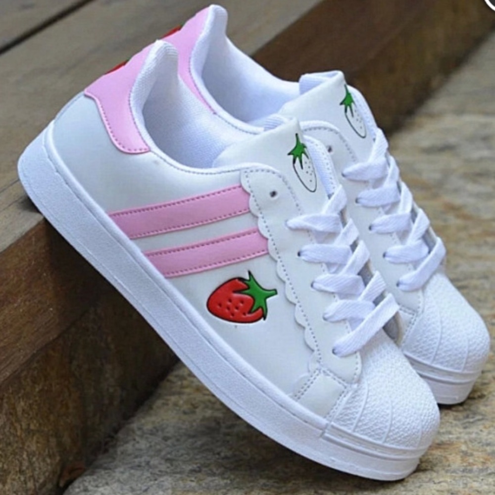 KAWAII PNK ADIDAS STYLE STRAWBERRY SNEAKERS 🍓
